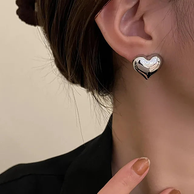 European and American Instagram Style Earrings, Light Luxury Women's Earrings, Creative and Dynamic, Trendy Retro Ear Buckles Earrings by eprolo