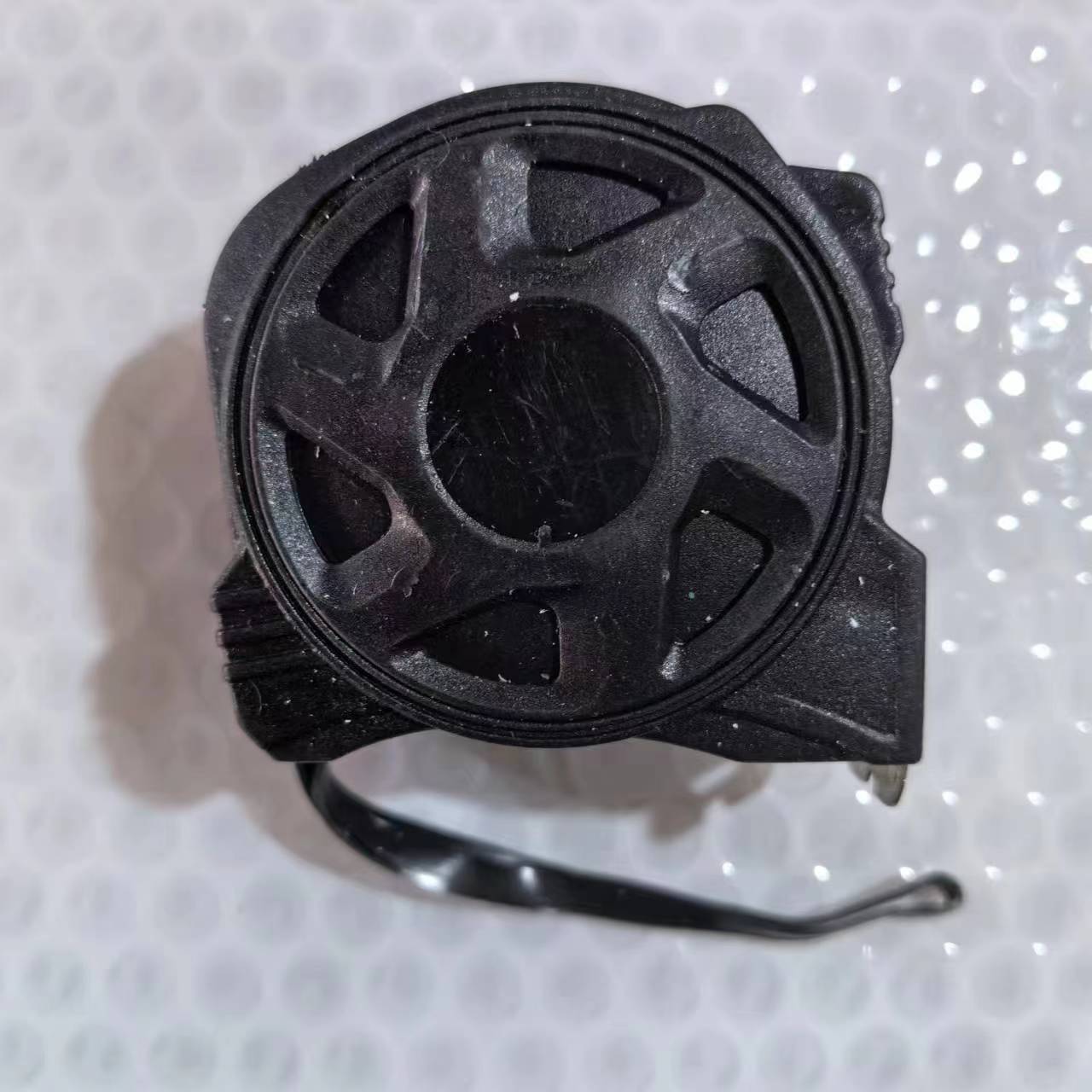 A piece of steel tape measure 3 meters, 5 meters, 7.5 meters, 10 meters accuracy measurement, widening and thickening fluorescent self-locking steel tape measure by My Store