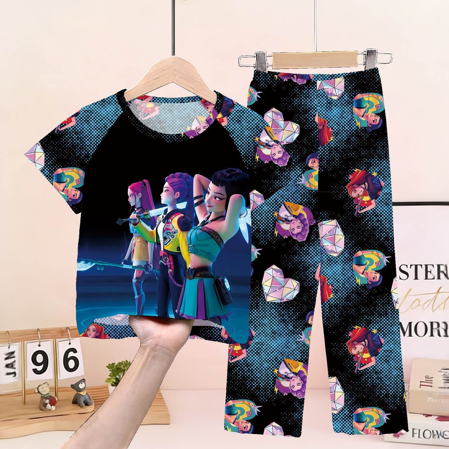 Foreign trade children's pajamas, spring and summer short-sleeved trousers, cartoon Sharjah men's group K-POP girl group middle and adult children's loungewear