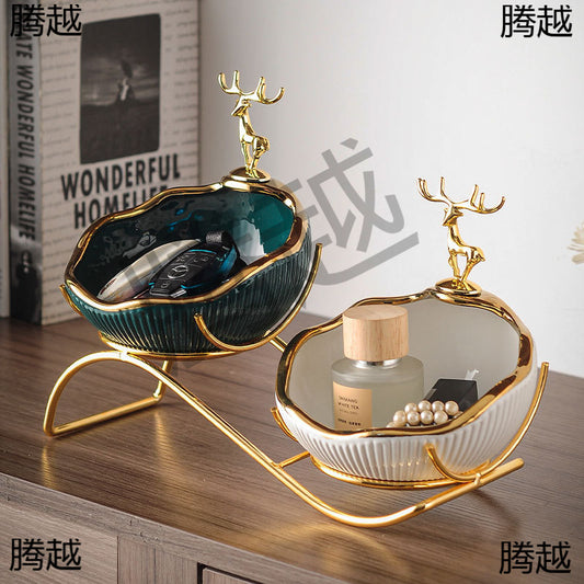 Entrance door, key, sundries, storage ornaments, living room, shoe cabinet, decorations, light luxury handicrafts, housewarming
