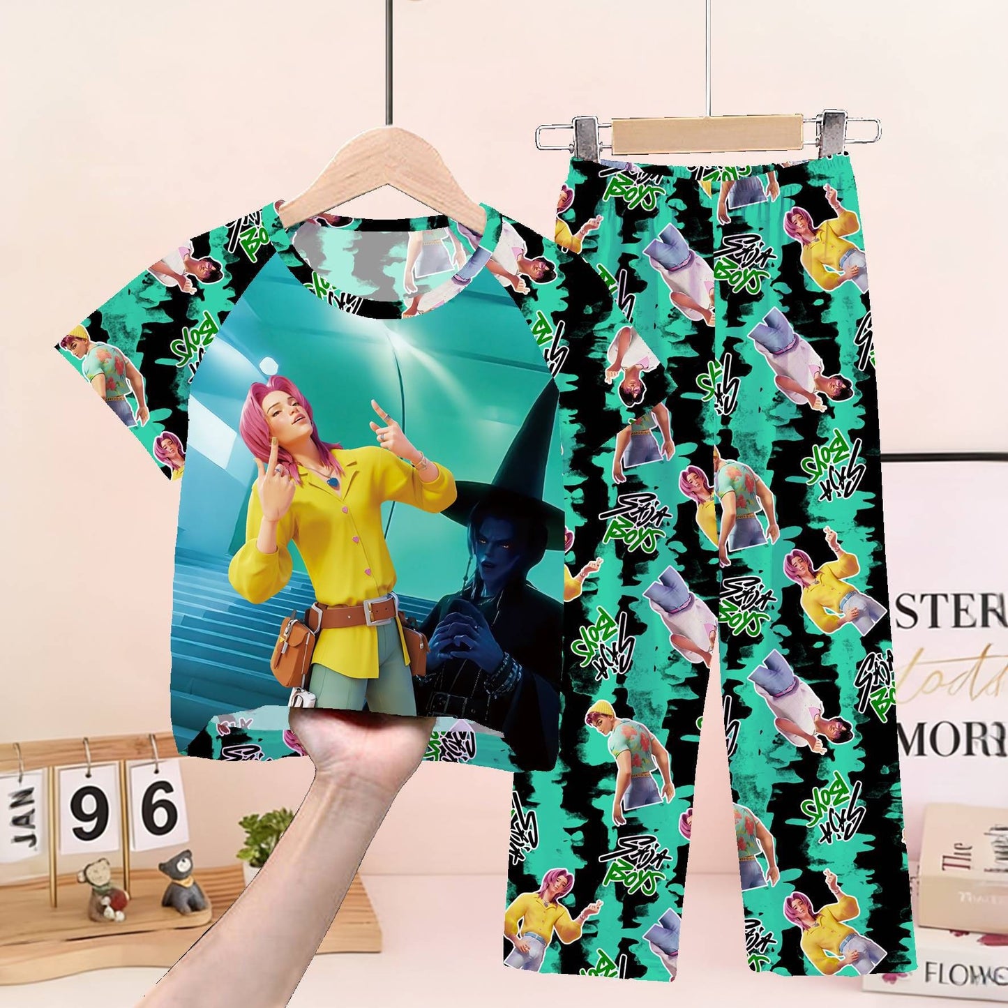 Foreign trade children's pajamas, spring and summer short-sleeved trousers, cartoon Sharjah men's group K-POP girl group middle and adult children's loungewear