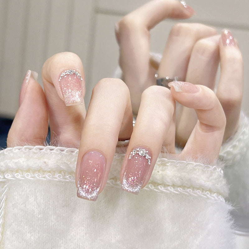 Pure handmade wearable nails show white, gentle temperament, French cat's eye flash, short ladder nail patch, finished ins style